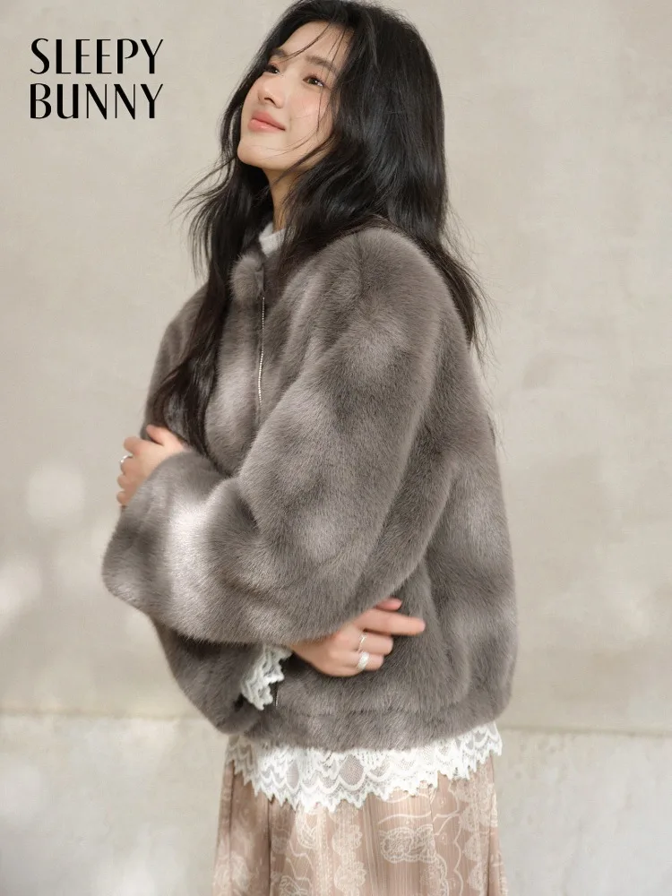 

Fluffy Plush Coat Women Lady Soft Round-Neck Warm Winter Jacket with Cozy Texture Elegant Stylish Outerwear for Daily Chic Looks