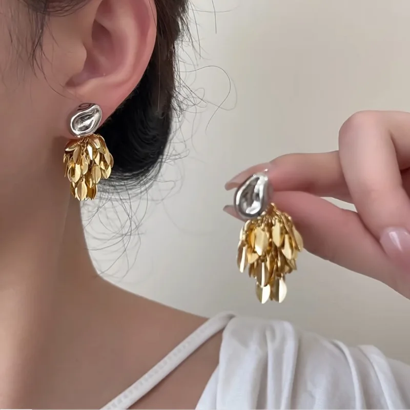 Vintage Unique Tassels Fancy Stud Earrings Women Trendy Fashion Jewelry Party Gifts Exquisite Geometric Accessories Cute QD331