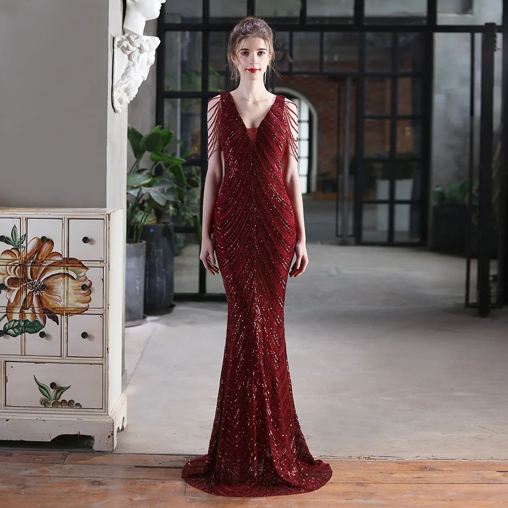 

Burgundy Exquisite Sequined Mermaid Evening Dress Shiny Beading V Neck Backless Long Elastic Women Prom Party Gowns Plus Size