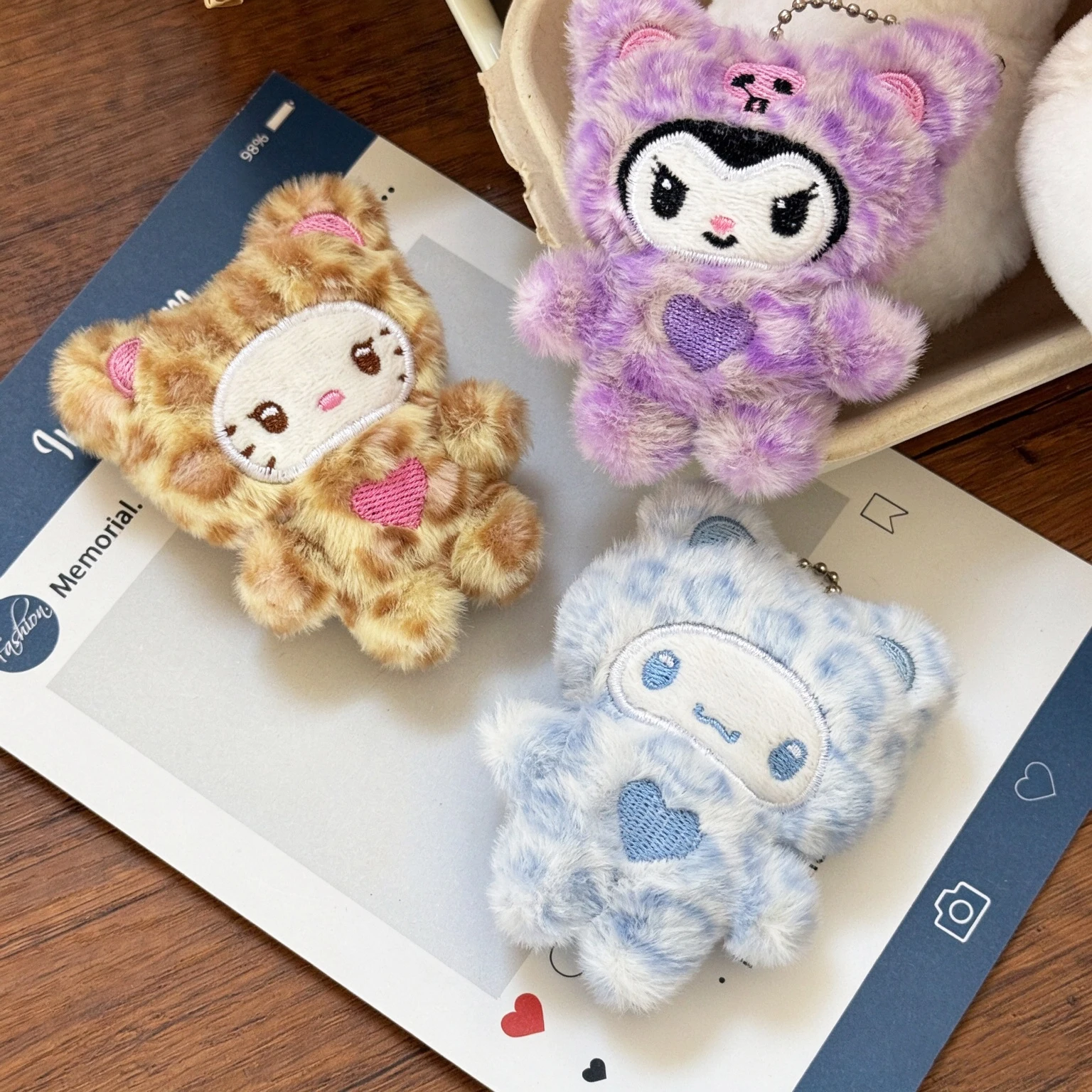 Sanrio Cartoon Plush Leopard Print Hello Kitty & Kuromi Pendant Keychain, Kawaii Pendant Gift for Student Bag Backpack Decor