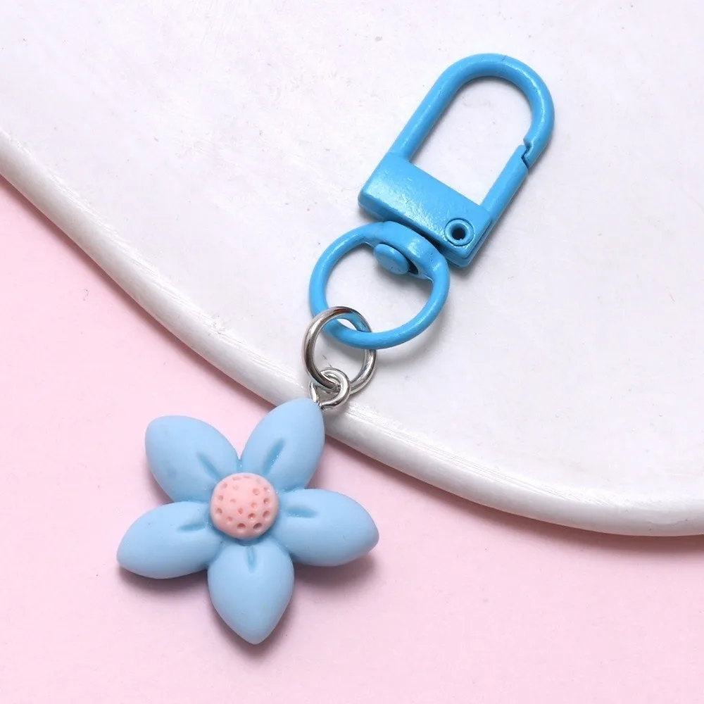 Модный брелок с цветком из смолы, красочный автомобильный брелок для ключей, цветочный рюкзак, подвесное украшение