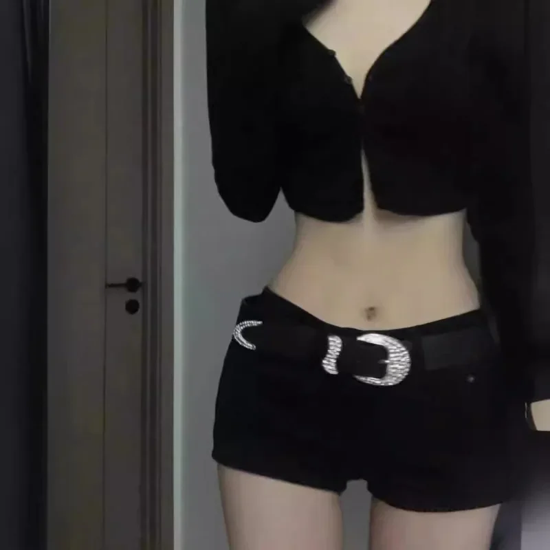 Mini shorts jeans feminino cintura baixa sexy fino temperamento envoltório hip calças pretas noite clube moda estilo americano streetwear y2k