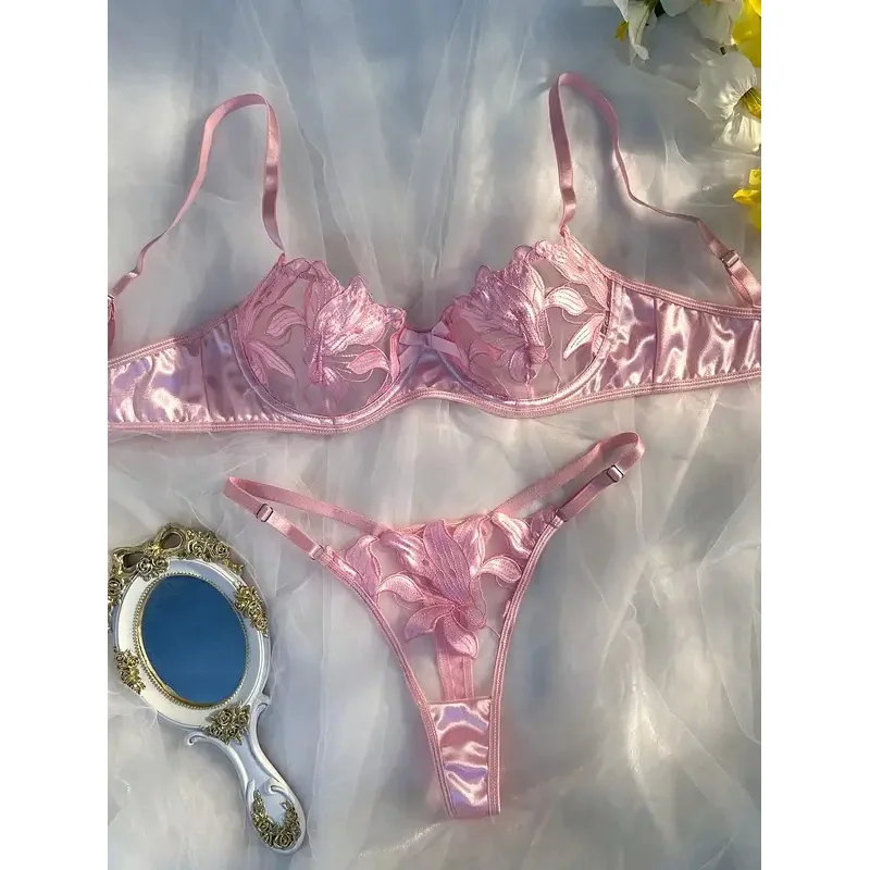 

2025 Sexy Lingerie Woman Lace Transparent Underwear Fairy Embroidery Brief Sets Delicate Bra Kit Push Up Breves Sets Q001