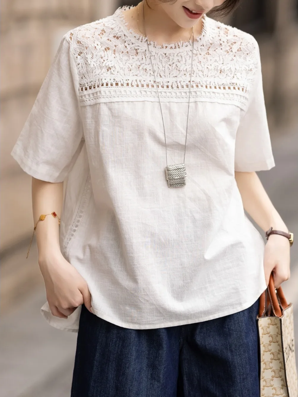 

Retro Lace Splicing Short Sleeve Shirt Women's Loose Slimming Linen Top Summer 2025 New Style Versatile round Neck Shirt