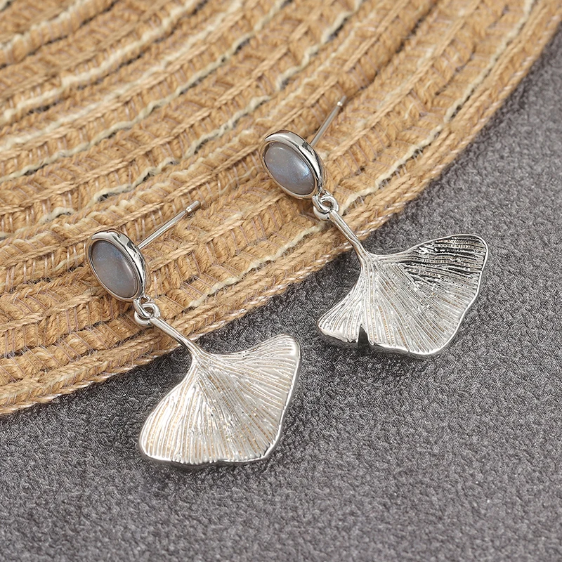Ohrhänger in silberfarbener Farbe |   Elegante Vintage-Ohrringe |   Viktorianischer Boho-Brautschmuck, Brautjungfern-Geschenk
