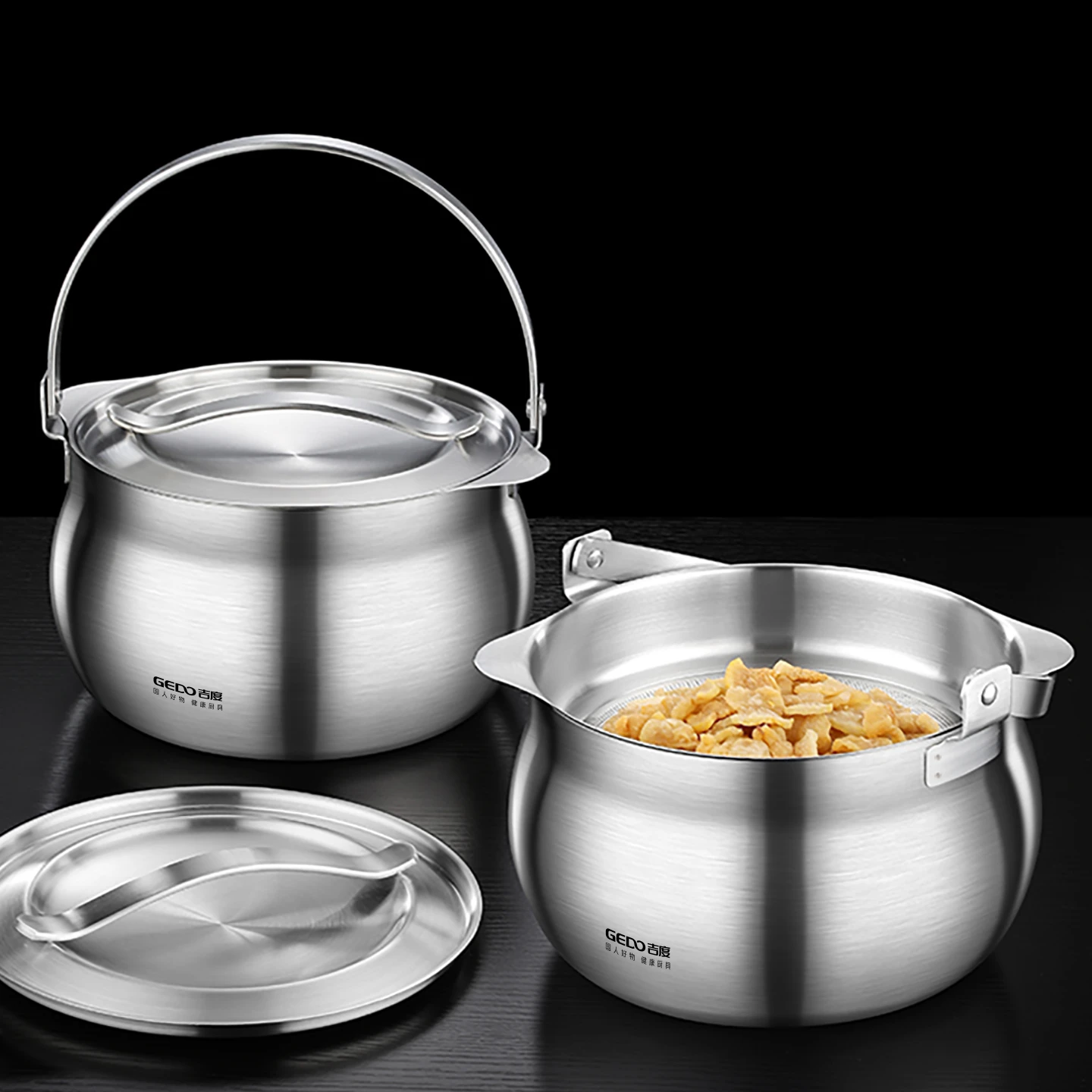 

LFGB Certification 304 Stainless Steel Kitchen Stewing Pot with Filter Ultra Thick Camping Pot with Handle Picnic Saucepot