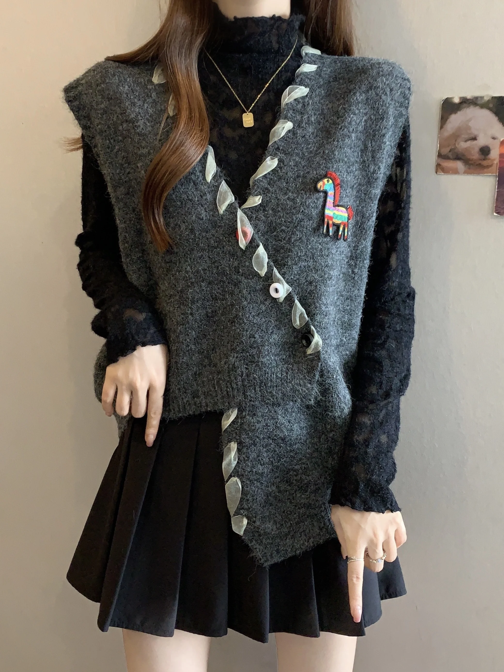 

ay V-Ne Knitted Vest Women's Large Size Autumn Winter Svel Top Layering Unusual Super BeautifulMM Commute Sle