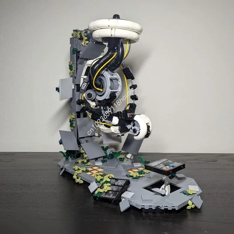 New 1867PCS GLaDOS - Portal 2 Famous Game Icons Scenario Architecture Moc Building Blocks Model Diy Creative Assembly Toys Gifts