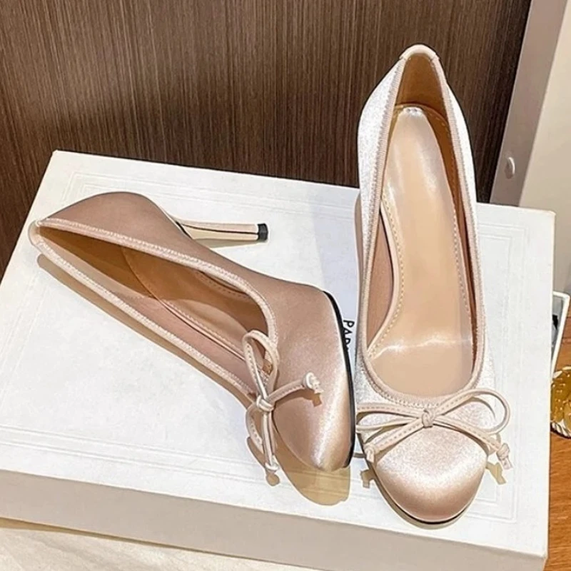 Zapatos de tacón alto de marca de lujo para Mujer, Zapatos Mary Jane con lazo de satén y punta redonda, Zapatos de tacón de diseñador poco profundos a la moda, Zapatos de vestir elegantes para Mujer