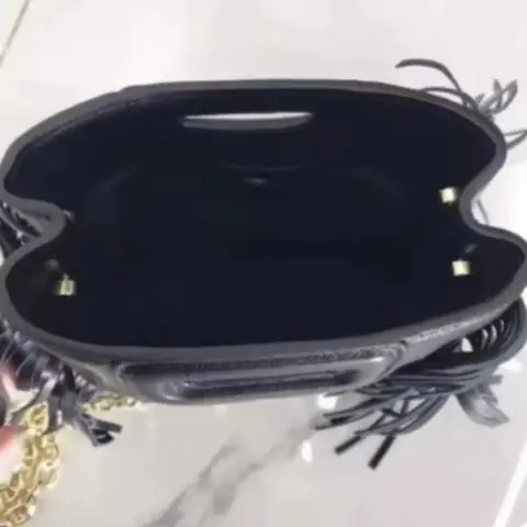 Högkvalitativ tofsväska Lady Messenger Bag Pu-läder Mode Damaxelväska Kvinnlig Crossbody-väska Sac A Main 10 best sales mästerkvalitet - №1