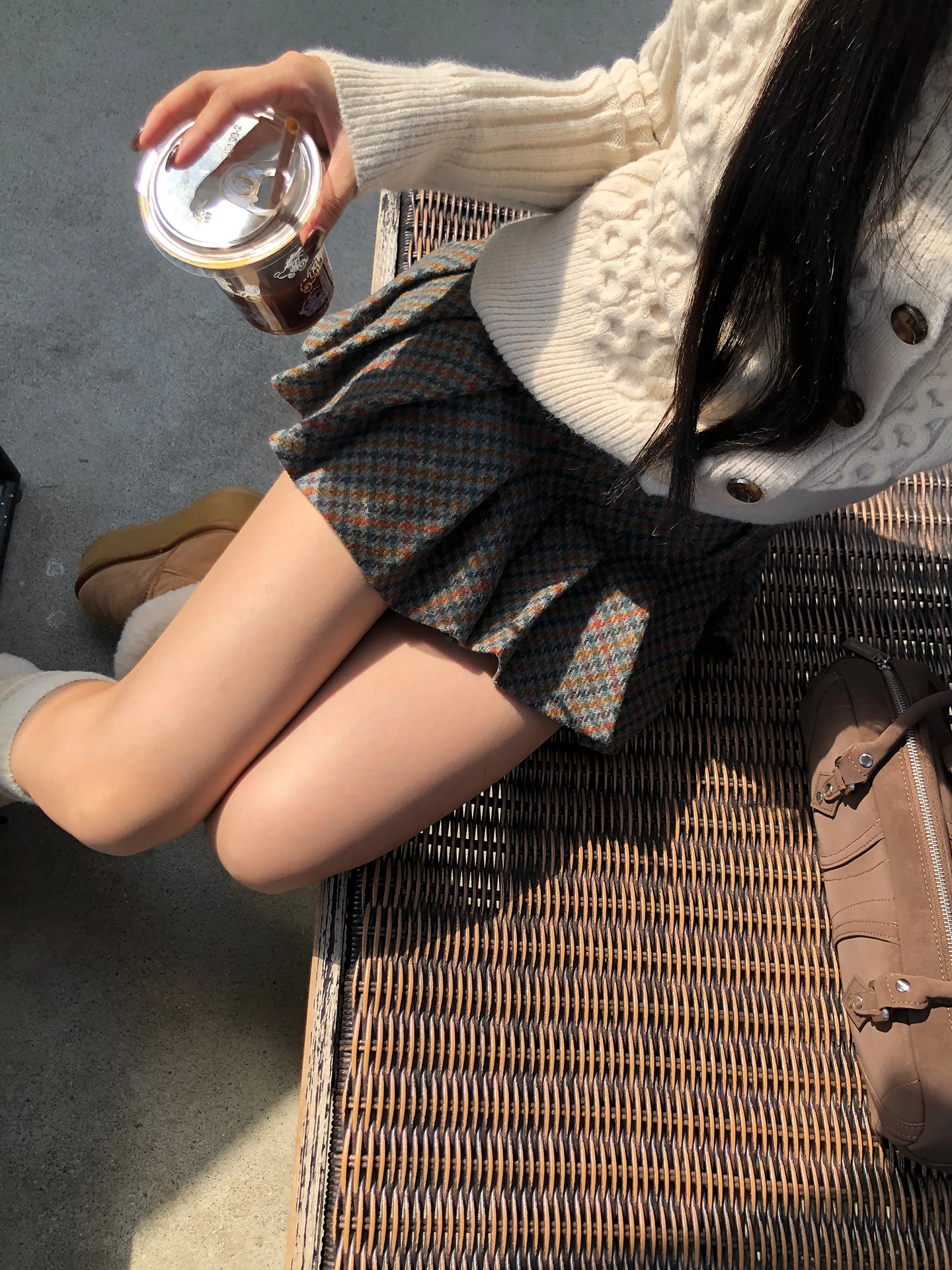 

Красная шерстяная твидовая юбка знаменитостей, женская осенне-зимняя новая плиссированная облегающая юбка трапециевидной формы, клетчатая юбка для поездок на работу