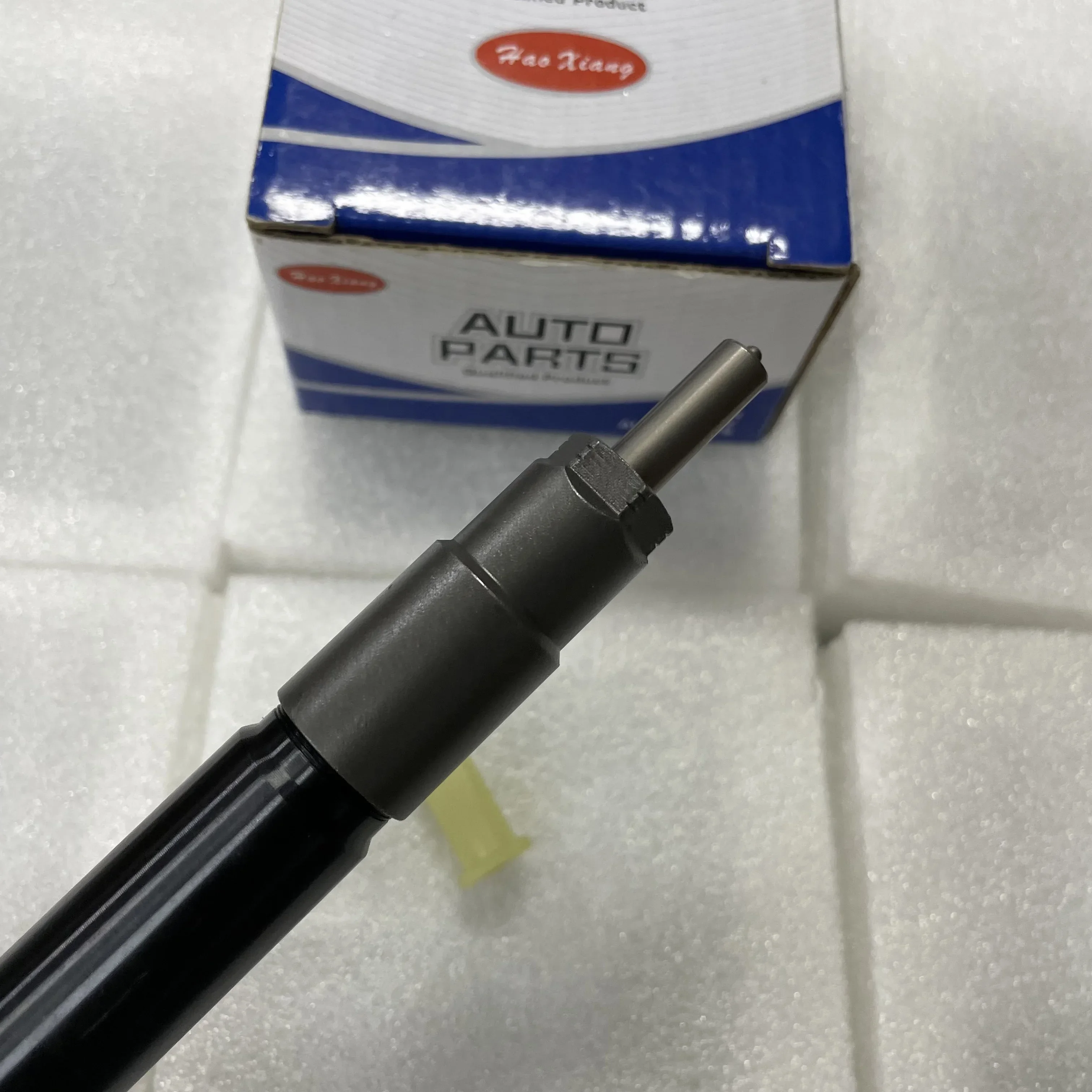 

2025/Haoxiang 295700-0550 23670-0E010 Common Rail Engine Diesel fuel Injectors Nozzle 23670-0E010 G4 For Toyota Hilux Revo 2.8L