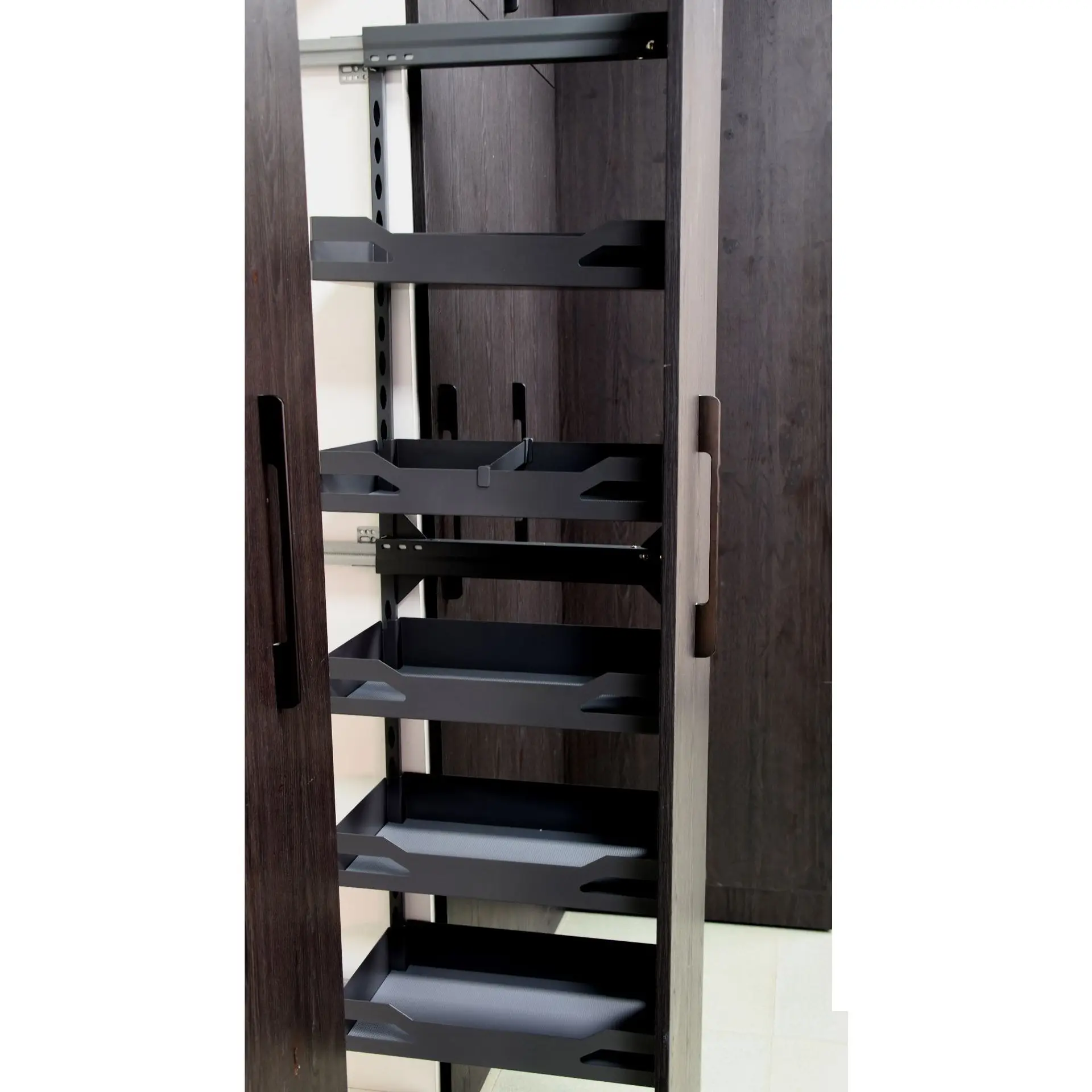 

New side-mounted multi-layer pull basket, half-wall cabinet pull basket, drawer wardrobe storage, snack storage pull basket
