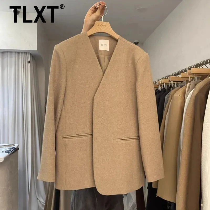 

TLXT женский весенне-осенний новый однотонный стильный костюм в стиле вестерн с длинными рукавами и v-образным вырезом без пряжек, пальто XK1063