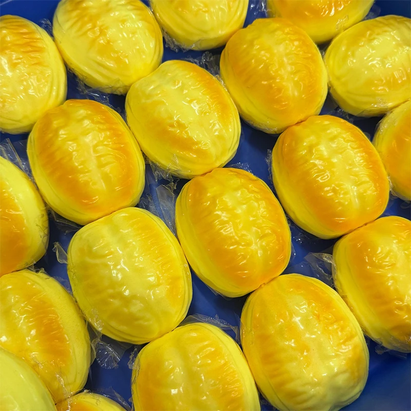 Oil Cake Crunchy Squishy Crispy Sound Squeeze Toy Round Blocks Filled Stress Relief Fidget Sensory Decompression Toy Gifts