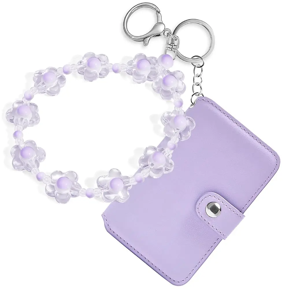 

Брелок-кошелек на запястье с бусинами и кожаным держателем для кредитных карт – незаменимый аксессуар для путешествий и прогулок.