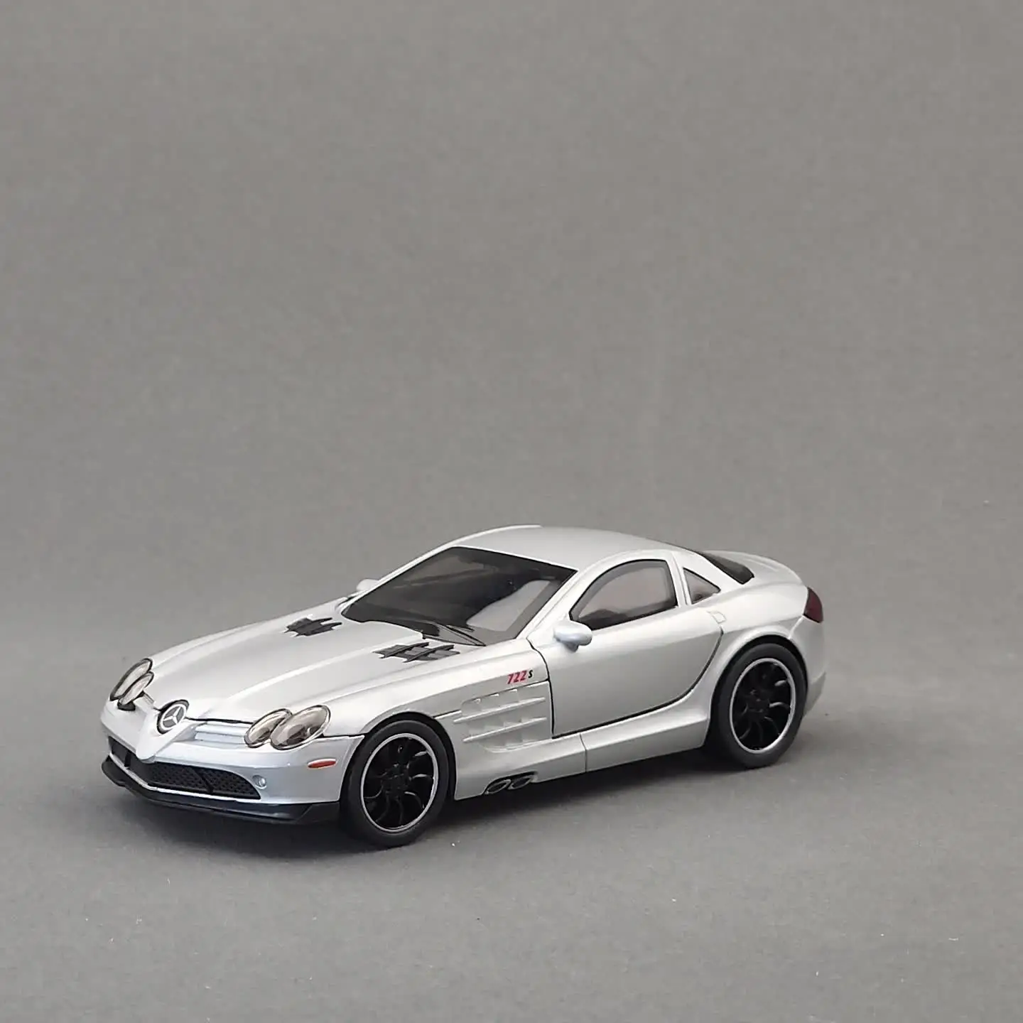 1/32 Mercedes-Benz SLR McLaren 722S Super Sport Toy Car Model