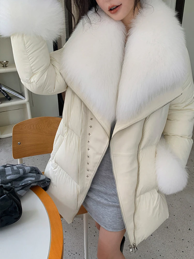 2023 Fashion Winter Women Goose Down Natural Silver Fox Fur Collar Coats Jacket Style Luxury Female Coats Puffer Jackets