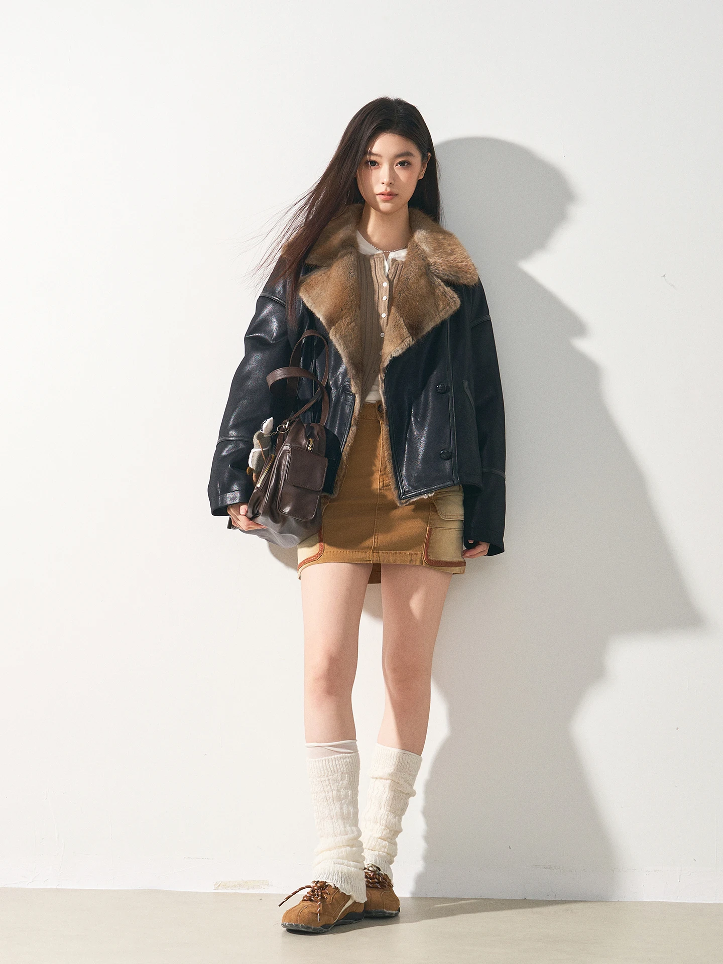 

Женская верхняя одежда с откидным воротником из белого гусиного пуха, новинка 202, свободная посадка, винтажная одежда Chen You Youth Faion