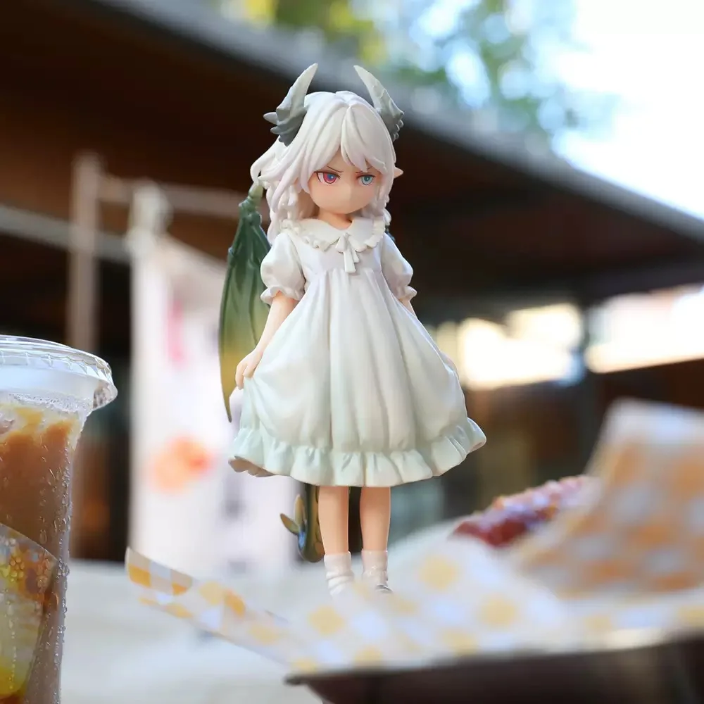 

19cm Full Payment Light Nighare Twin Dragon Girl Small GK Beautiful Girl Figurine Hidden Second Beau Model Ornament Toys Gift