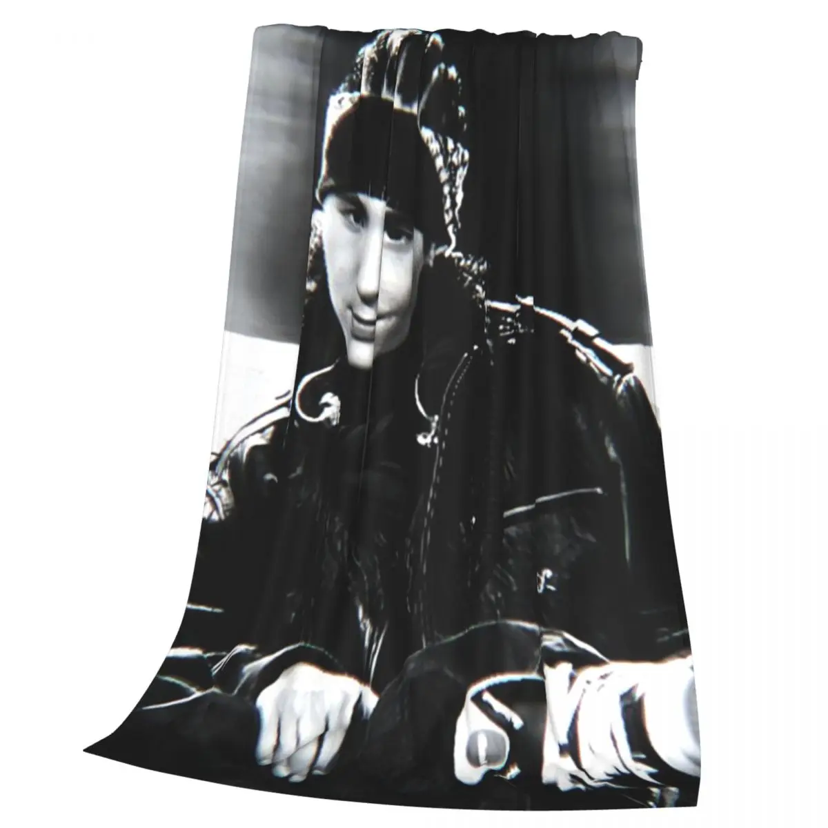 Tokio Hotel Tom Kaulitz Music Band Blankets Soft Warm Flannel Throw Blanket Plush for Bed Living room Picnic Travel Home Sofa