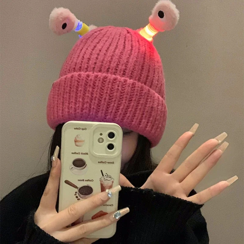 جديد الوالدين والطفل تضيء Y2KHat لطيف الضفدع الكرتون مضحك الشتاء LED قبعة قبعة للنساء الاطفال تتجه حفلة الهالوين عيد الميلاد