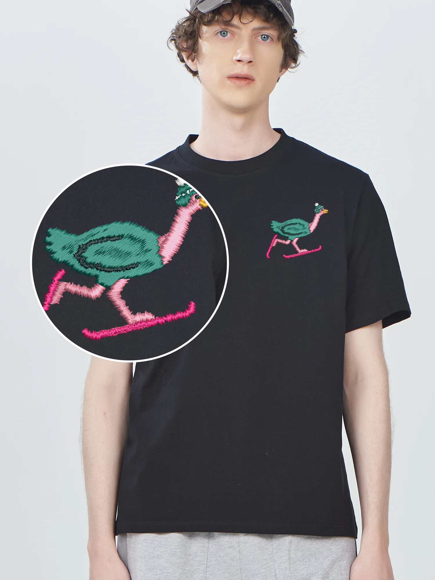 

Embroidered Tees Ostrich Snowboarding Graphic Cotton T-Shirt Unisex Design Oversized Breathable Summer Embroidery T Shirt