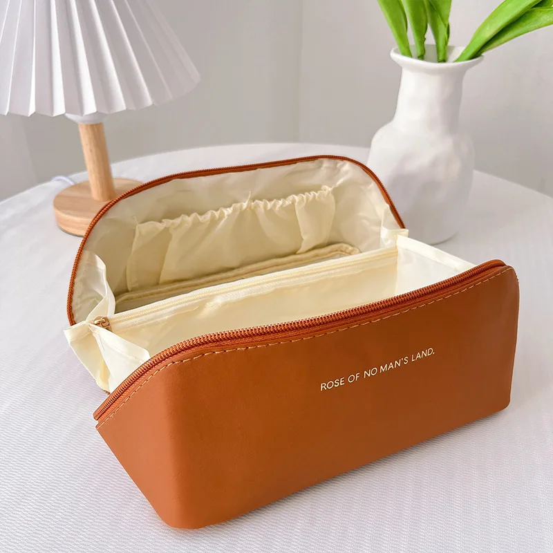 Multifunctional Portable Storage Makeup Bag Ladies Large Capacity Travel Makeup Case Waterproof Toiletry Bag Organizer