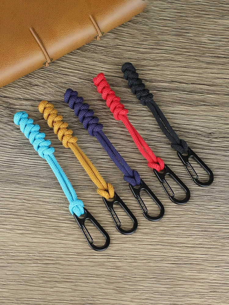 Porte-clés unisexe en corde fait à la main, accessoires de moto, clé de voiture, téléphone portable, suspendu, cyclisme en plein air, décontracté, ornements quotidiens, nouvelle collection