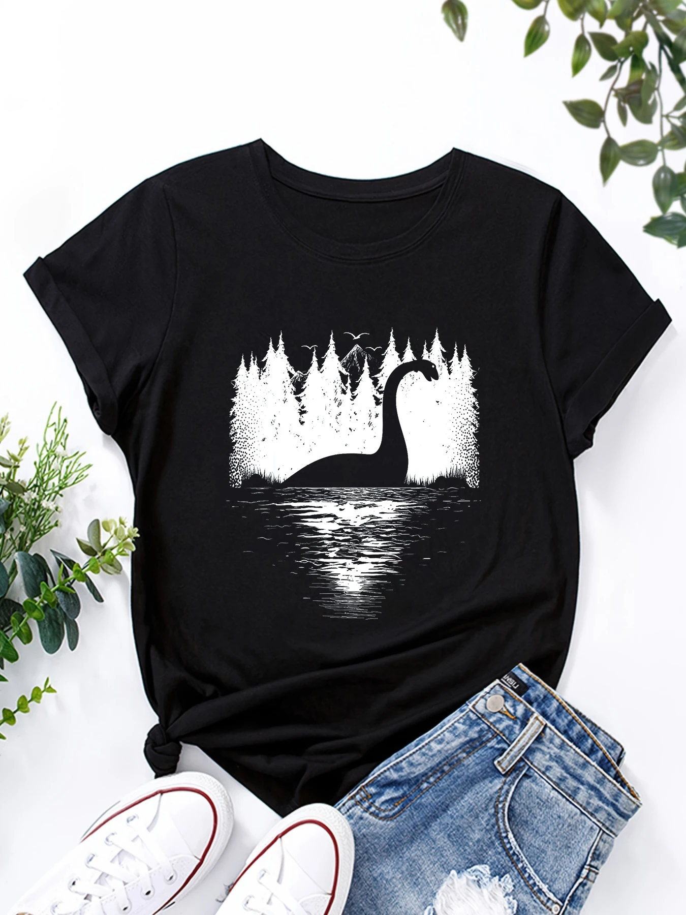 Loch Ness Monster T Shirts for Women Print Graphic Tee Women's T Shirt Oversized T Shirt Aesthetic Harajuku Summer tee t-Shirt