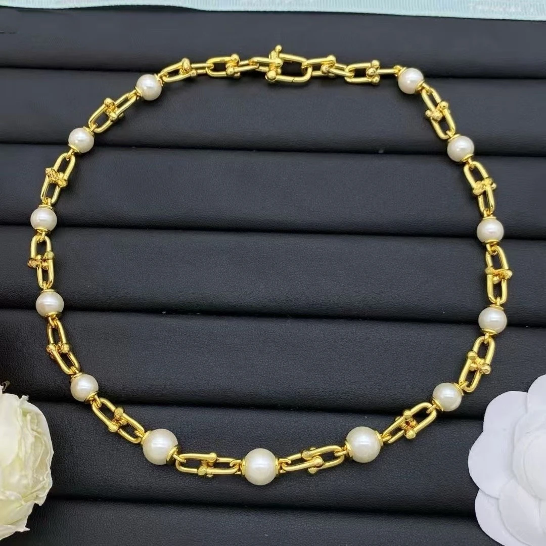 

U-shaped Bamboo Horseshoe Buckle Metal Knotted Chain Ring Pearl Necklace Design New Trend Collarbone Chain