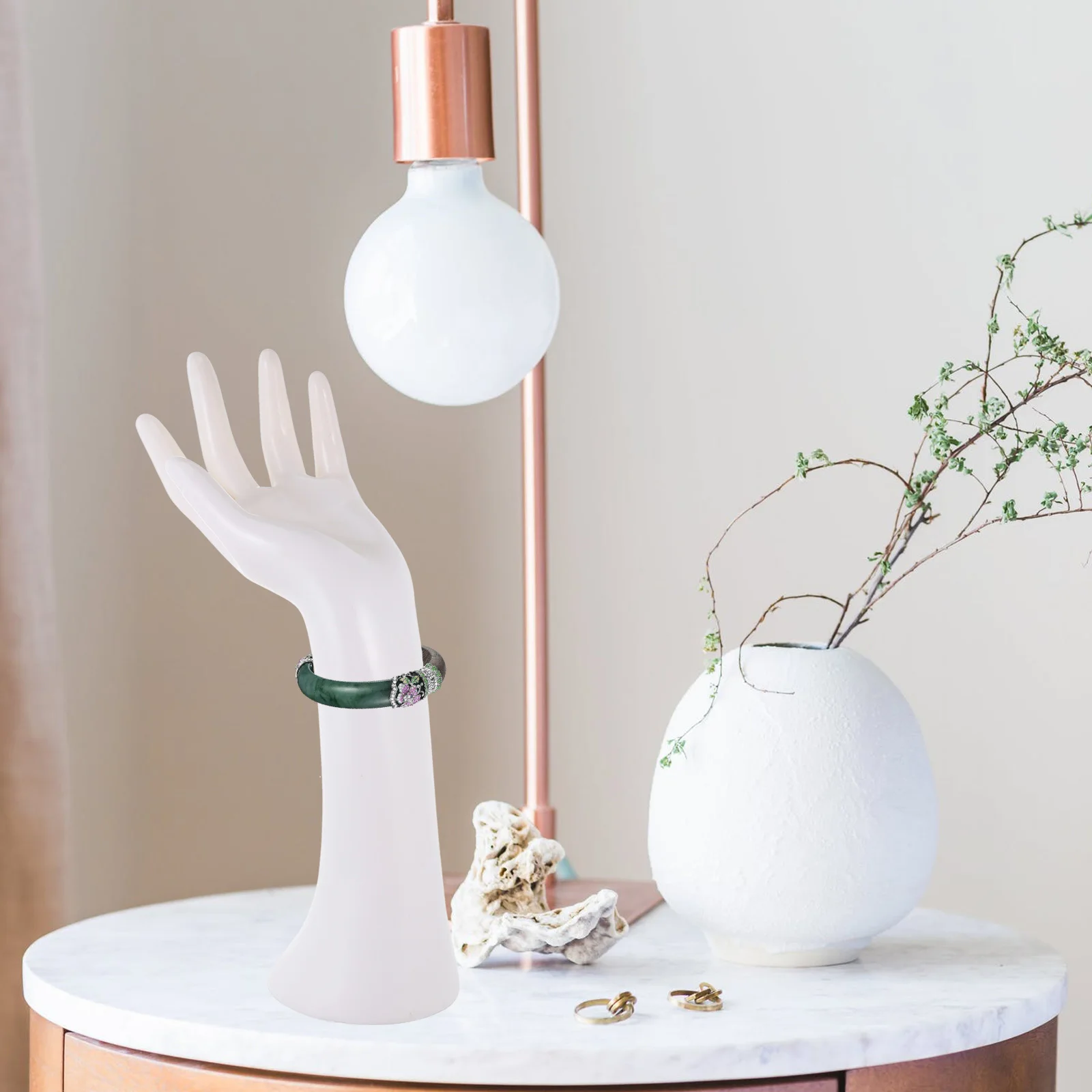 

Hand Display Stand Pe Material 3D Jewelry Holder For Rings Bracelets Watches Gloves Shape Ornament Prop