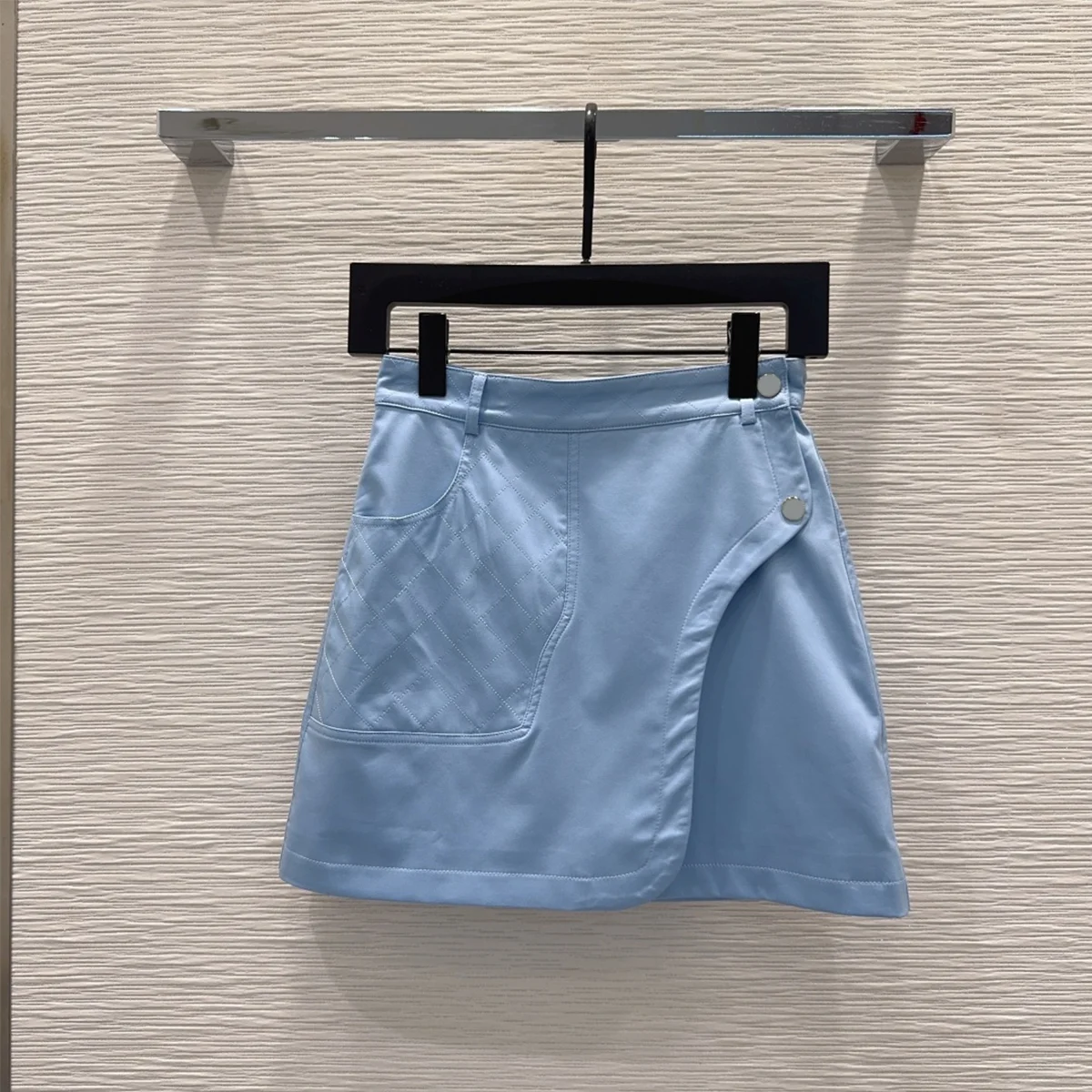 2026 high-quality women's diamond pocket metal buckle design with high waist and anti glare A-line short skirt--hb731