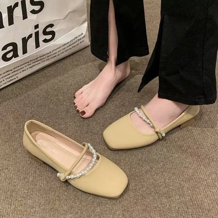 New Elegant French Flat Shoes Pearl Shallow Mouth Soft Leather Ladies Flats Comfortable Anti Slip Low Heel Women's Casual Shoes view 4