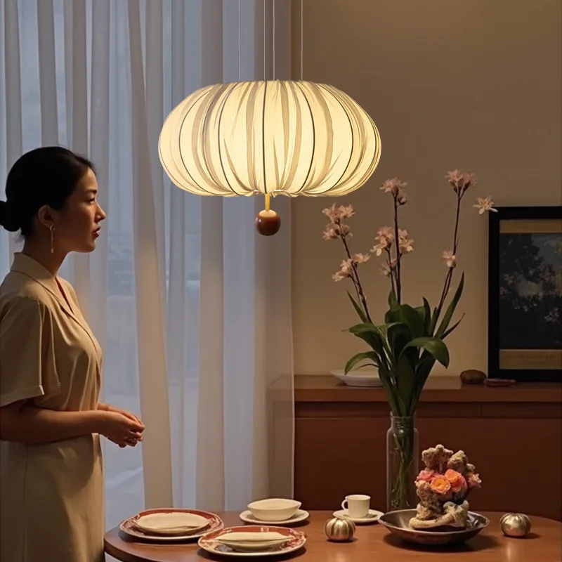 Medieval restaurant chandelier Song-style aesthetics bar wabi wind advanced sense living room bedroom Zhongshan lighting