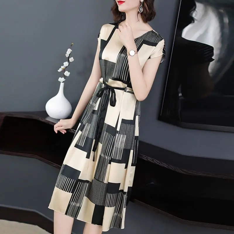 

Vintage Geometric Printed Dresses Summer Casual A-Line Stylish Drawstring Bow Female Clothing Commute Elegant V-Neck Midi Dress