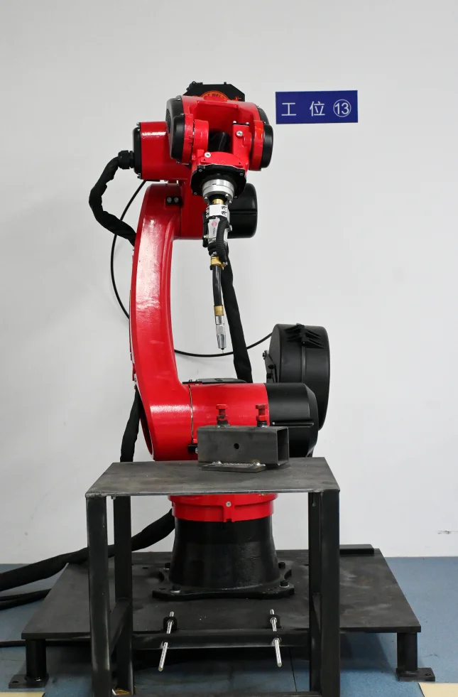 Hot Selling 20KG Payload 1850mm Reach Easy to Operate 6 Axis Articulated Industrial Robot Arm for Loading CNC Machine