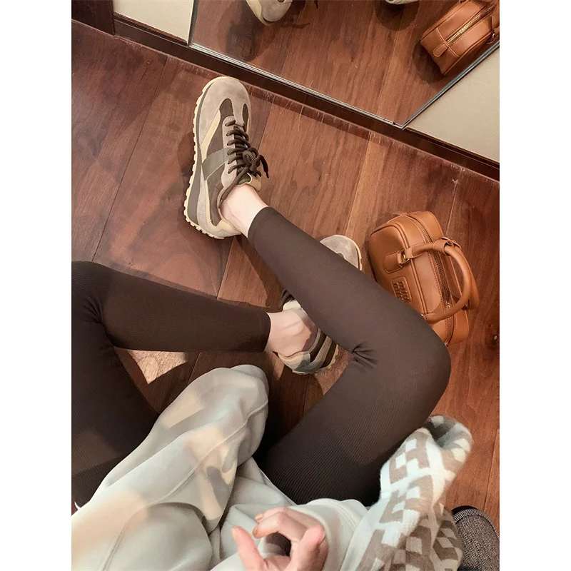 Sneakers rosse stringate con suola spessa da donna primavera Tennis Colorful Pink Comfort Fashion Casual Trainers scarpe in pelle bovina