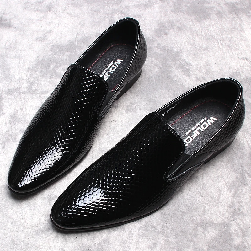 HKDQ Brand Pointed Toe Loafer Men Genuine Leather Shoes For Male Italy Oxfords Fashion New Luxury Dress Shoe Snake Pattern Black