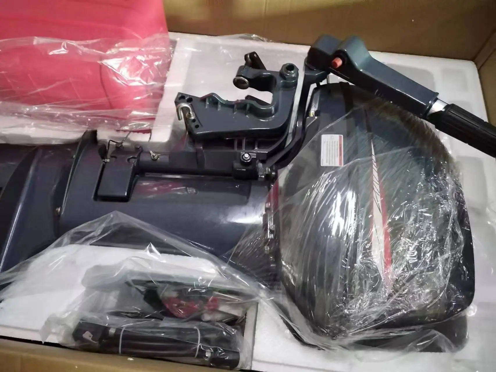 CE Ios Approved 9.9HP Petrol Powered Engine Outboard 2 Stroke 7.5kw 5500RPM Outboard Motor