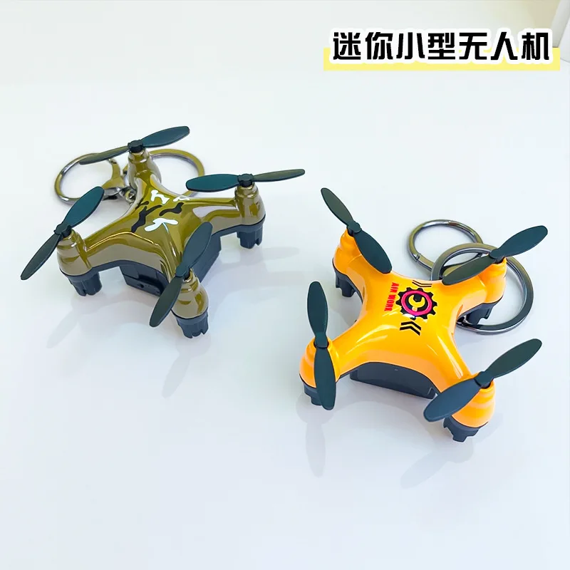 Creative Drone Mini Model Pendant Keychain Bag Pendant Car Key Chains Jewelry Souvenir Collection Gift Decoration Accessories