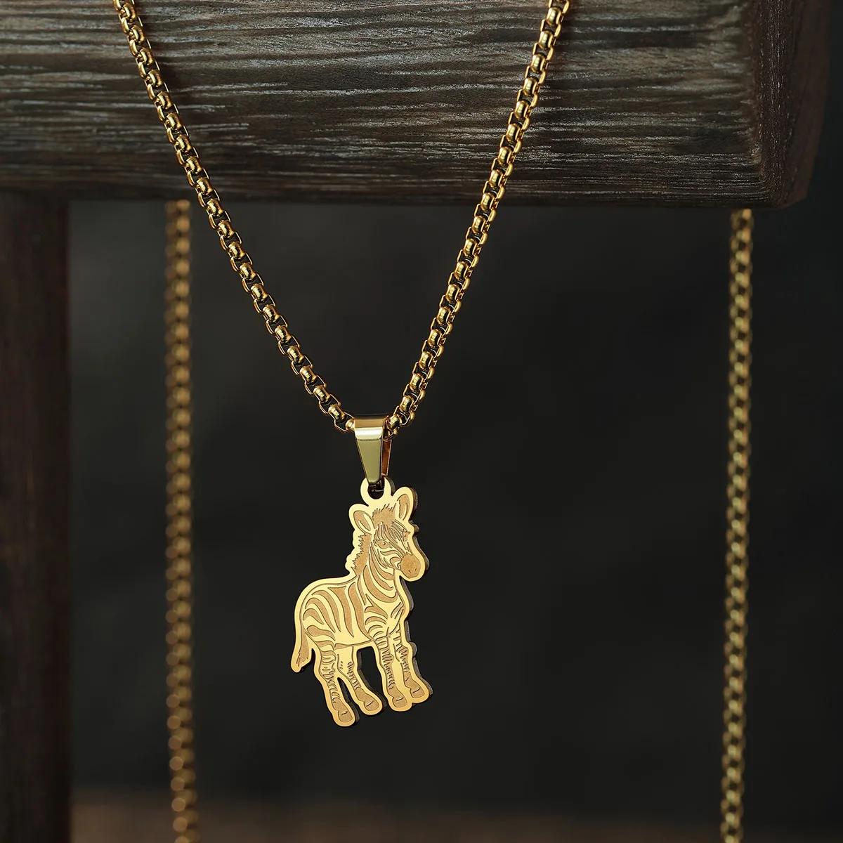 Zebra pendant Necklaces for women luxury Animal Horse metal chain charms Choker jewellery high quality