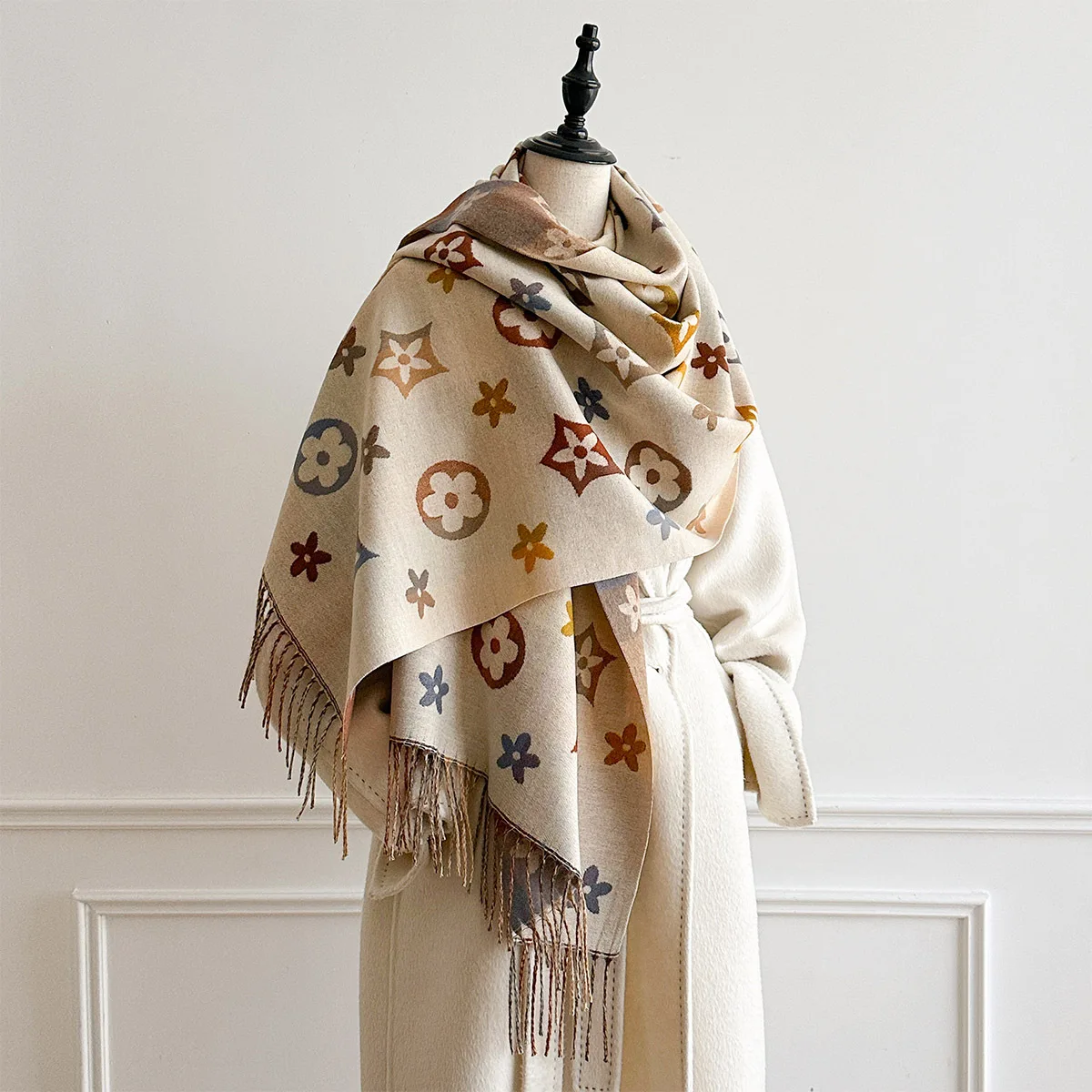 Winter Scarf Women Luxury Designer Print Female Shawl Wrap Elegant Poncho Lady Thick Warm Blanket Gift Echarpe Pashmina 2026