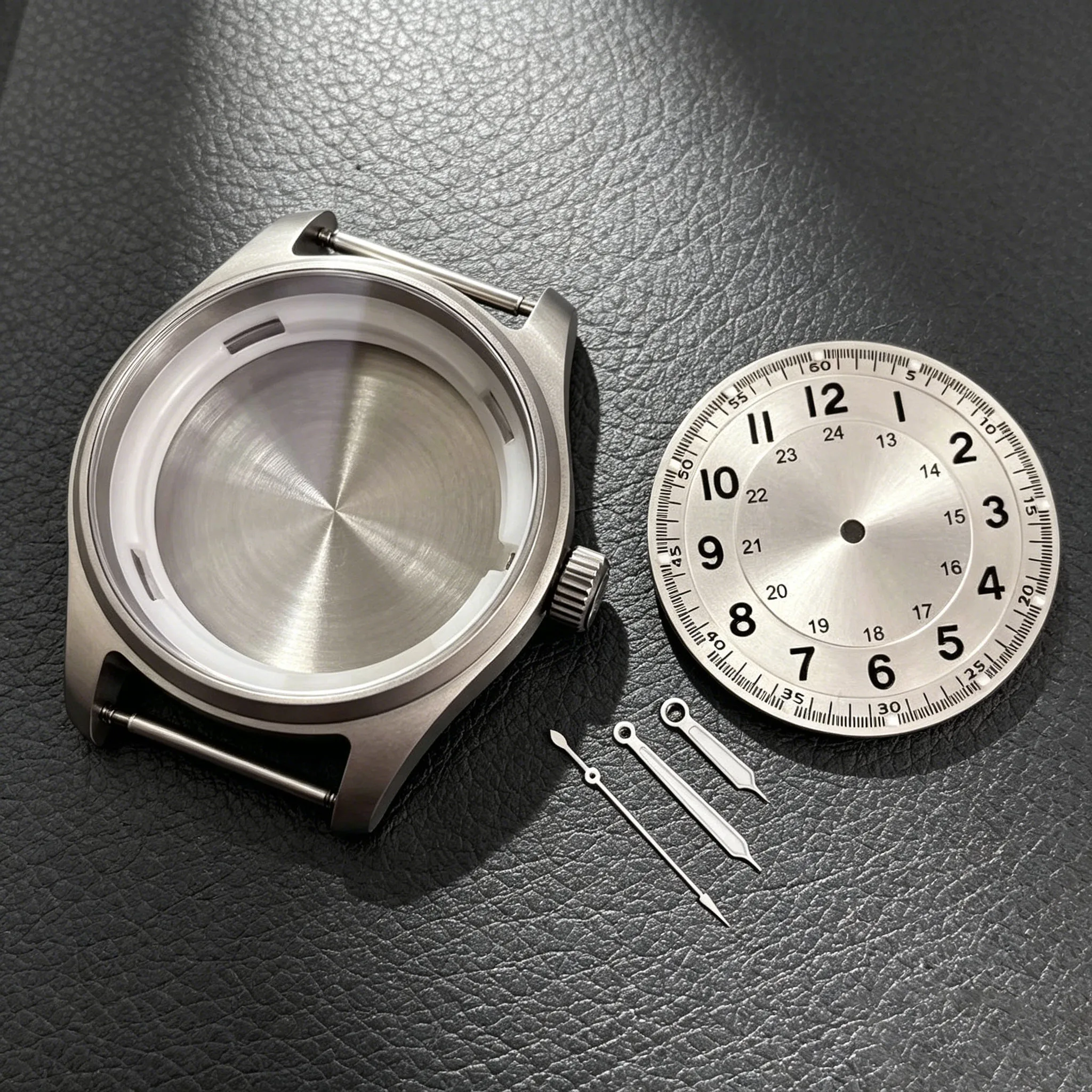 tandorio-–-boitier-de-montre-pilote-en-titane-39mm-verre-saphir-etanche-a-200m-cadran-sunburst-de-335mm-lumineux-adapte-a-nh35-eta2824-miyota8215