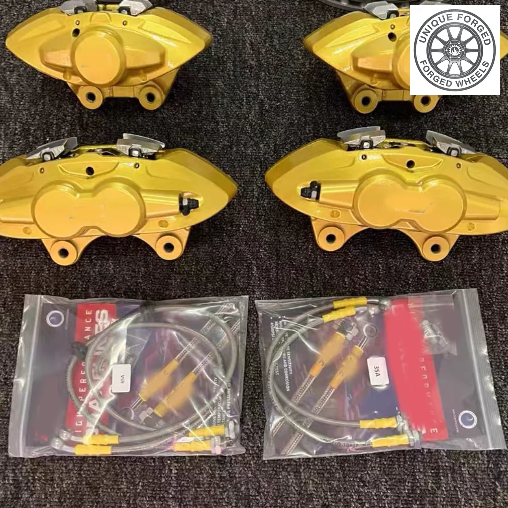 

Комплект высокопроизводительных передних тормозов на 26 типах кузовов: 6-поршневые гоночные суппорты с дисками 380 мм и 405 мм