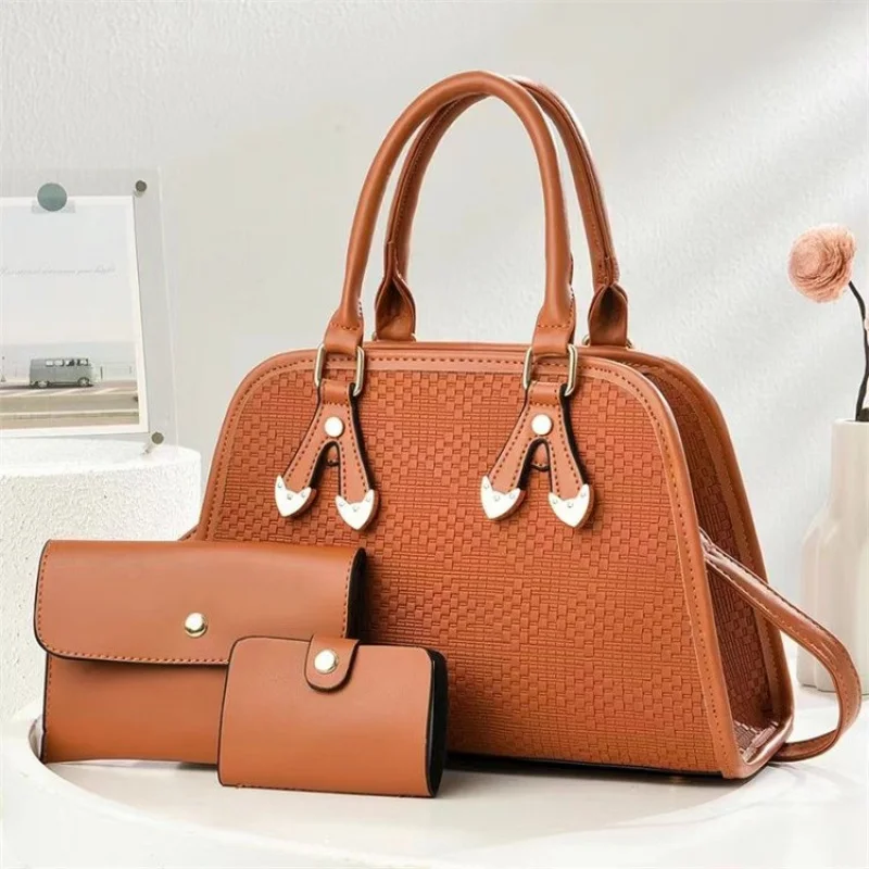 

Classic Elegant Ladies Leather Messenger Bag Shoulder Bag, Crossbody Bag Hand Bags from Famous Designer