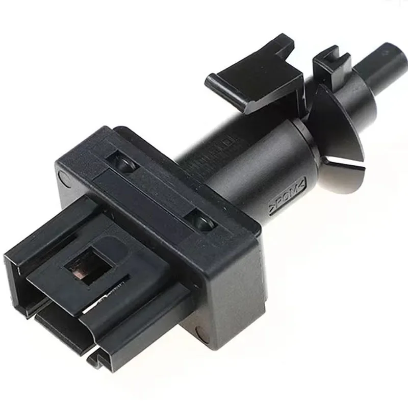 Car Accessories Brake Clutch Pedal Sensor OEM 0065451014 0045452114 For Mercedes Benz Sprinter 901 902 903 906 OM611 OM612 M111