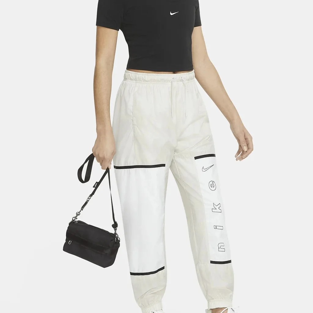 Nike Futura Series Women's Retro Streetwear Camera Bag Small Square Shoulder & Crossbody Bag Vintage Sport Casual Sling Purse