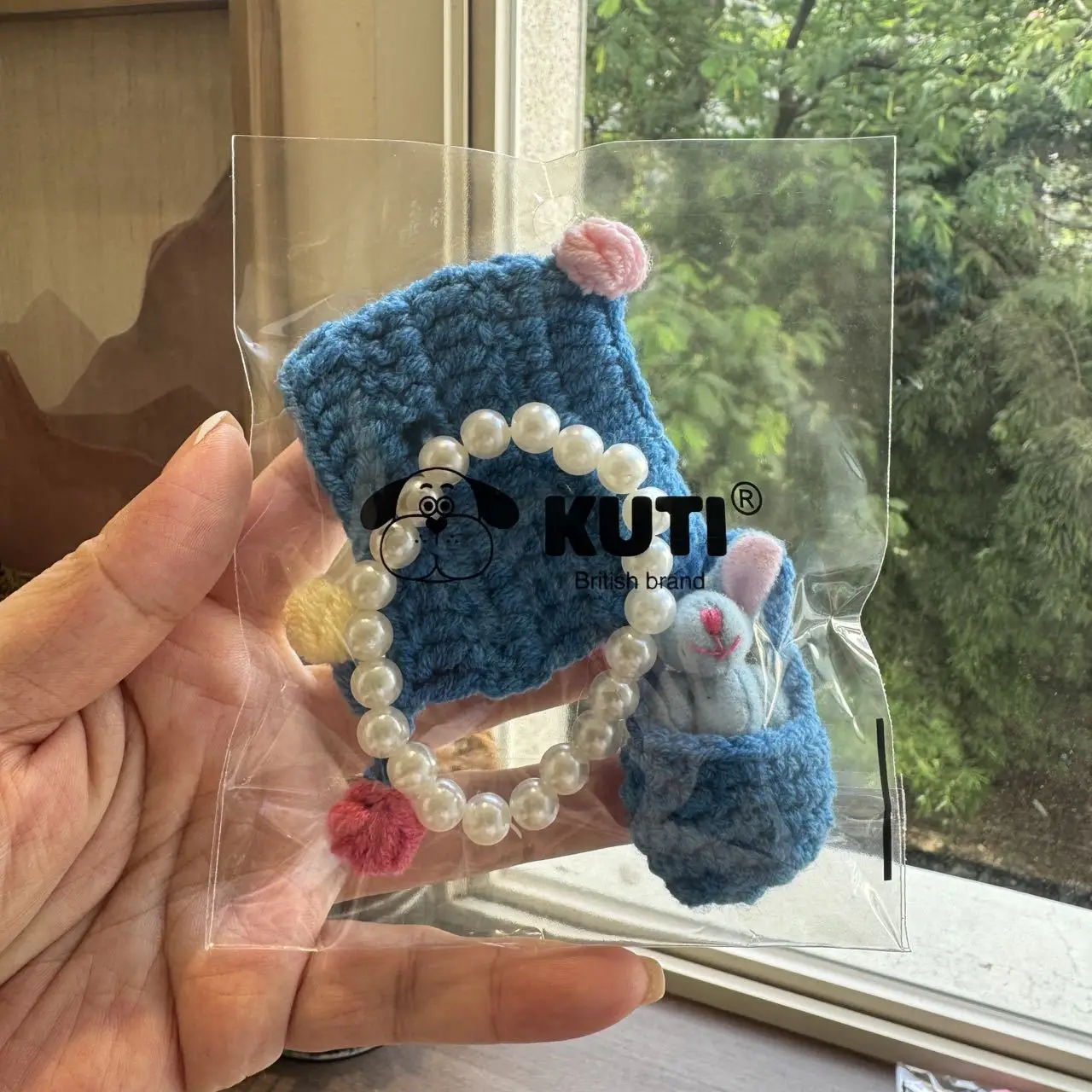 

Rainbow Dress 17cm For Labubu Yellow Knitted Hat Comes With Diamond Jewelry Pearl Necklace Colorful Sweater Jeans Fashion Gift
