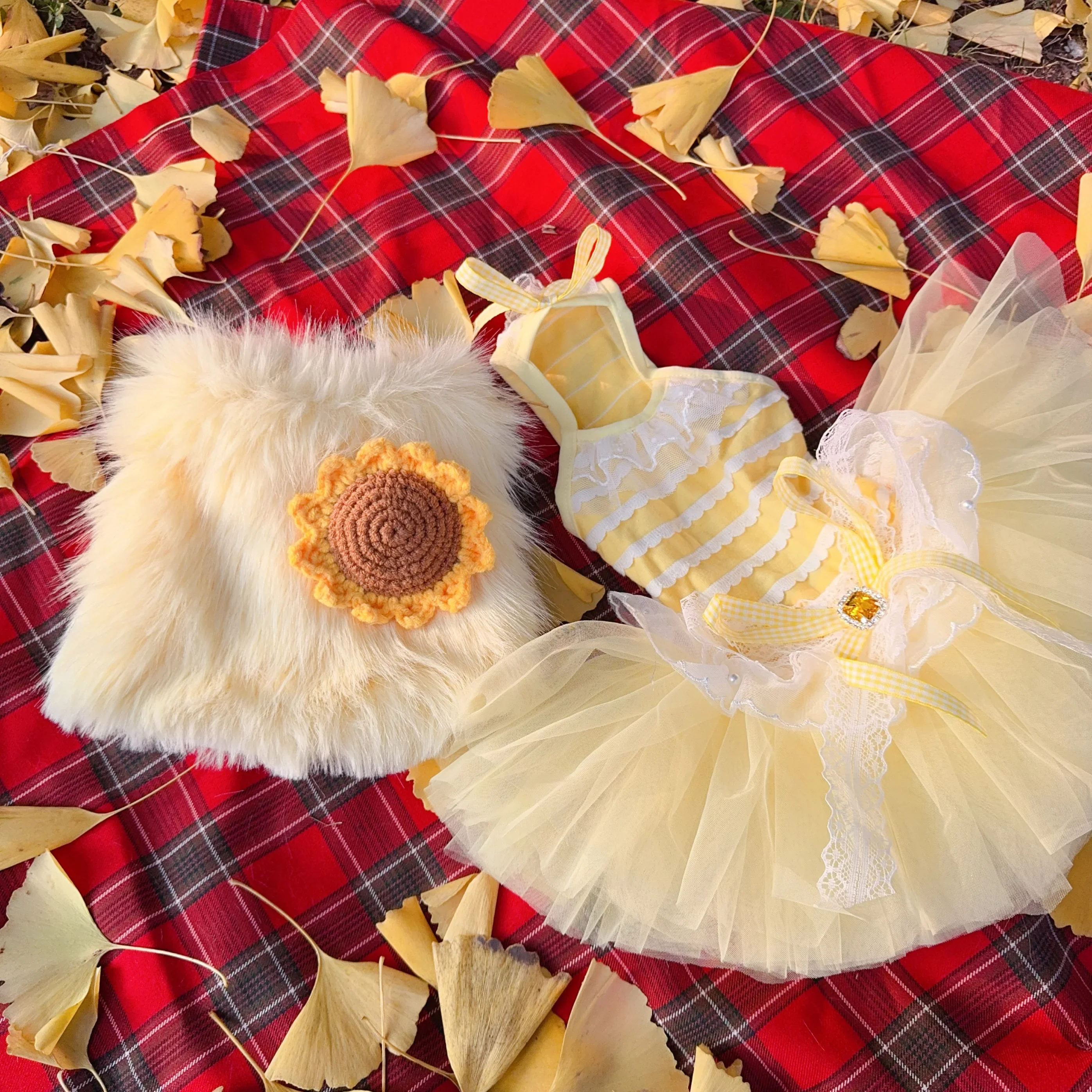 Robe en dentelle de coton faite à la main pour petit et moyen chien, fausse fourrure, vêtements de luxe pour chiot, vêtements pour animaux de compagnie, manteau d'hiver, nouveau